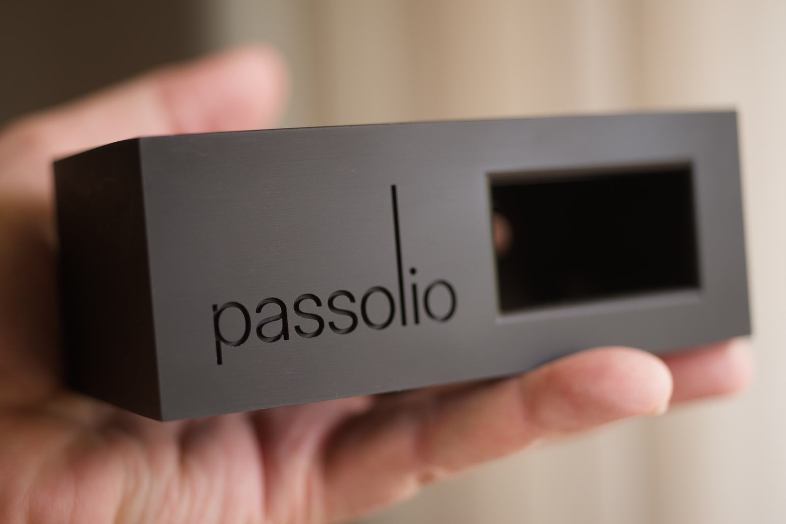 Passolio Turntable Messenger